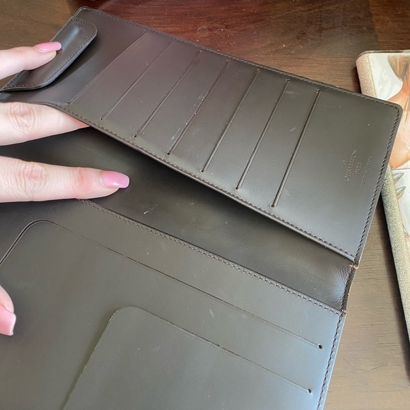 💥SOLD💥Authentic Louis Vuitton Long Wallet - Picture 16 of 16
